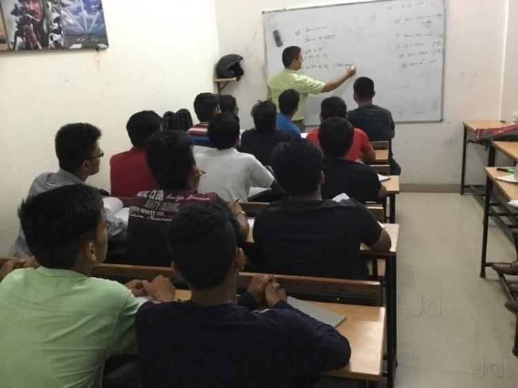 prakash-defence-academy-haldwani-ho-haldwani-competitive-exam-tutorials-19msn7l