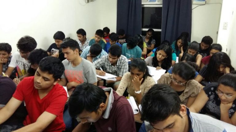 gulia-physics-class-room